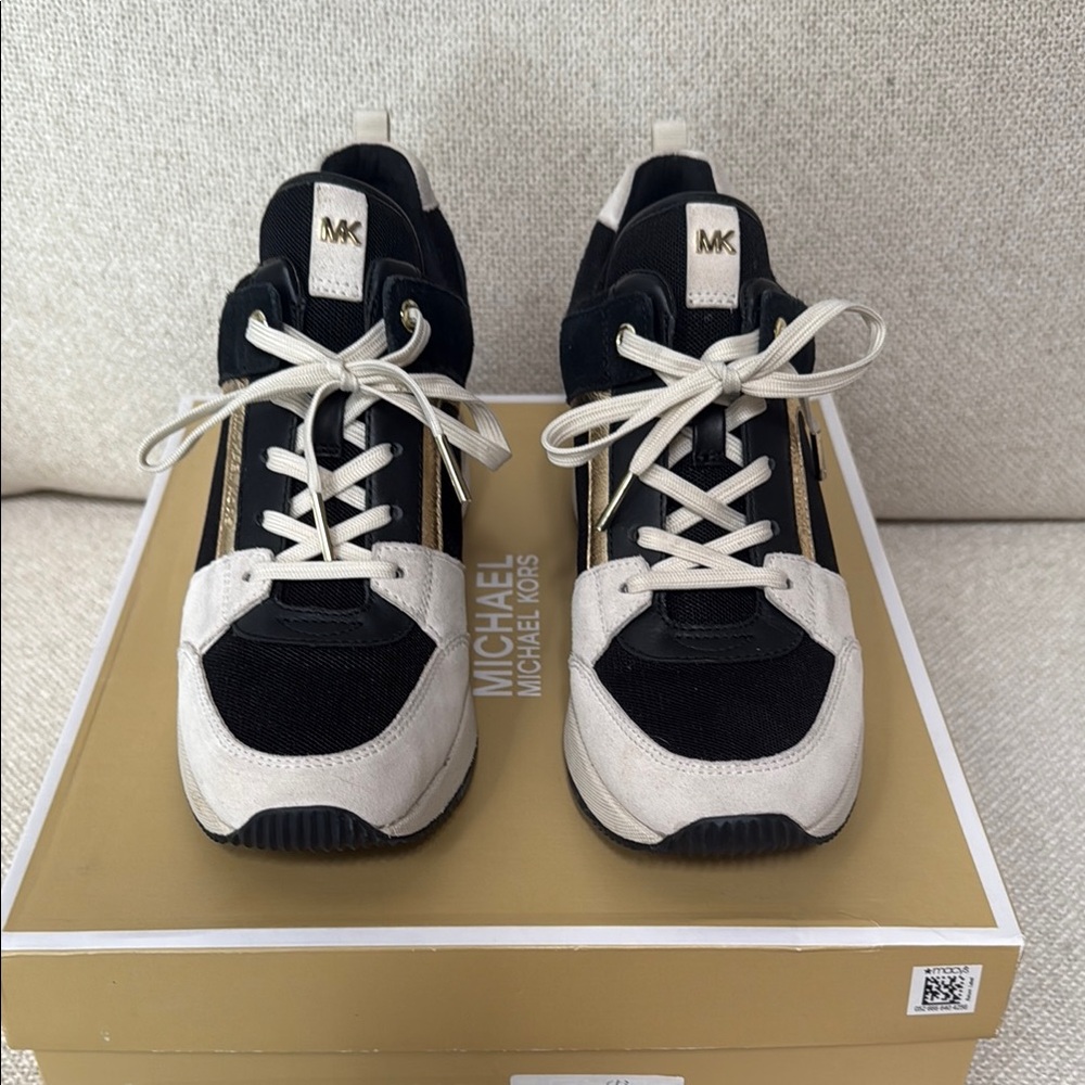 Michael Kors Black and Cream Georgie Traiber